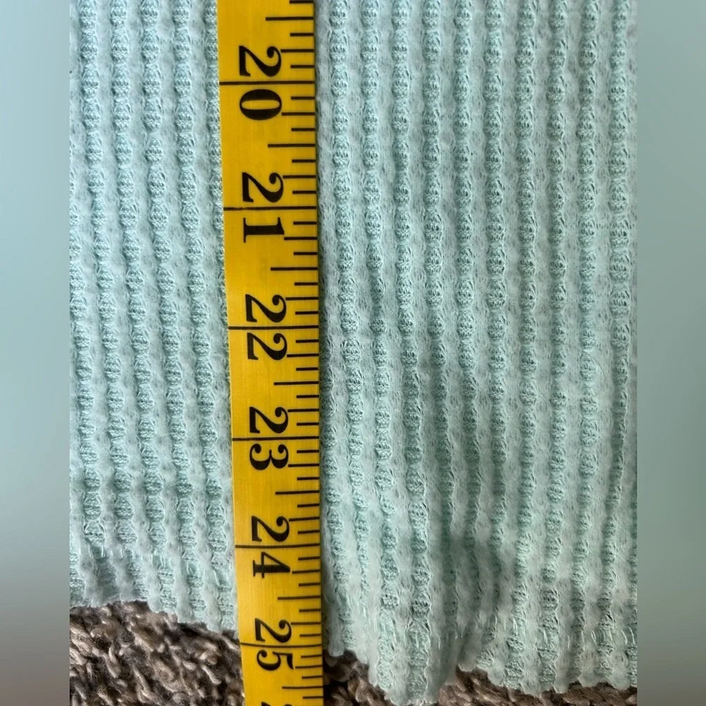 5/$25 Out From Under Urban Outfitters slouchy waffle knit top size medium - Picture 6 of 7